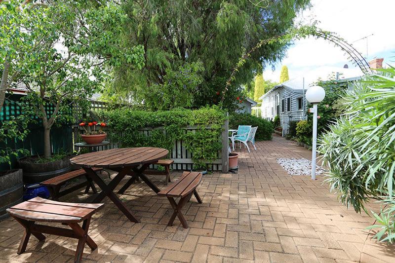 Jacaranda Guest House Busselton Luaran gambar